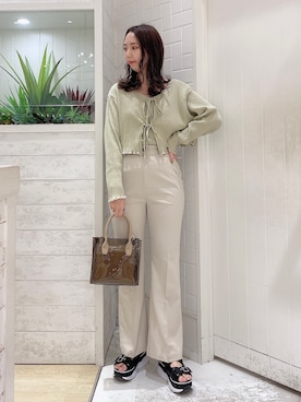 「Heather（ヘザー）のアイテム（スラックス）」を使った、narumiさん（レディース・163cm）の春コーディネート