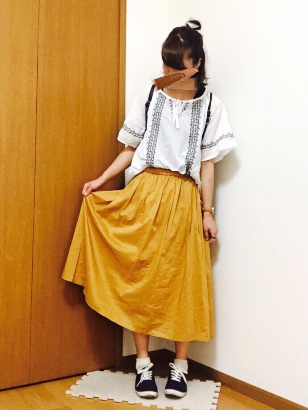 「カジュアル、イエロー、シンプル、プチプラ、ボリュームスカート、タックイン」｜「UNIQLOのハイウエストコットンローンボリュームスカート（スカート、イエロー系）」を使った、ゆゆゆり。さん（レディース・160cm）の夏コーディネートの1枚目の写真