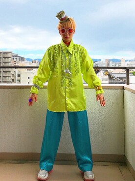 「テロテロ」｜カラフルカモーンさん（レディース・160cm）の秋コーディネート