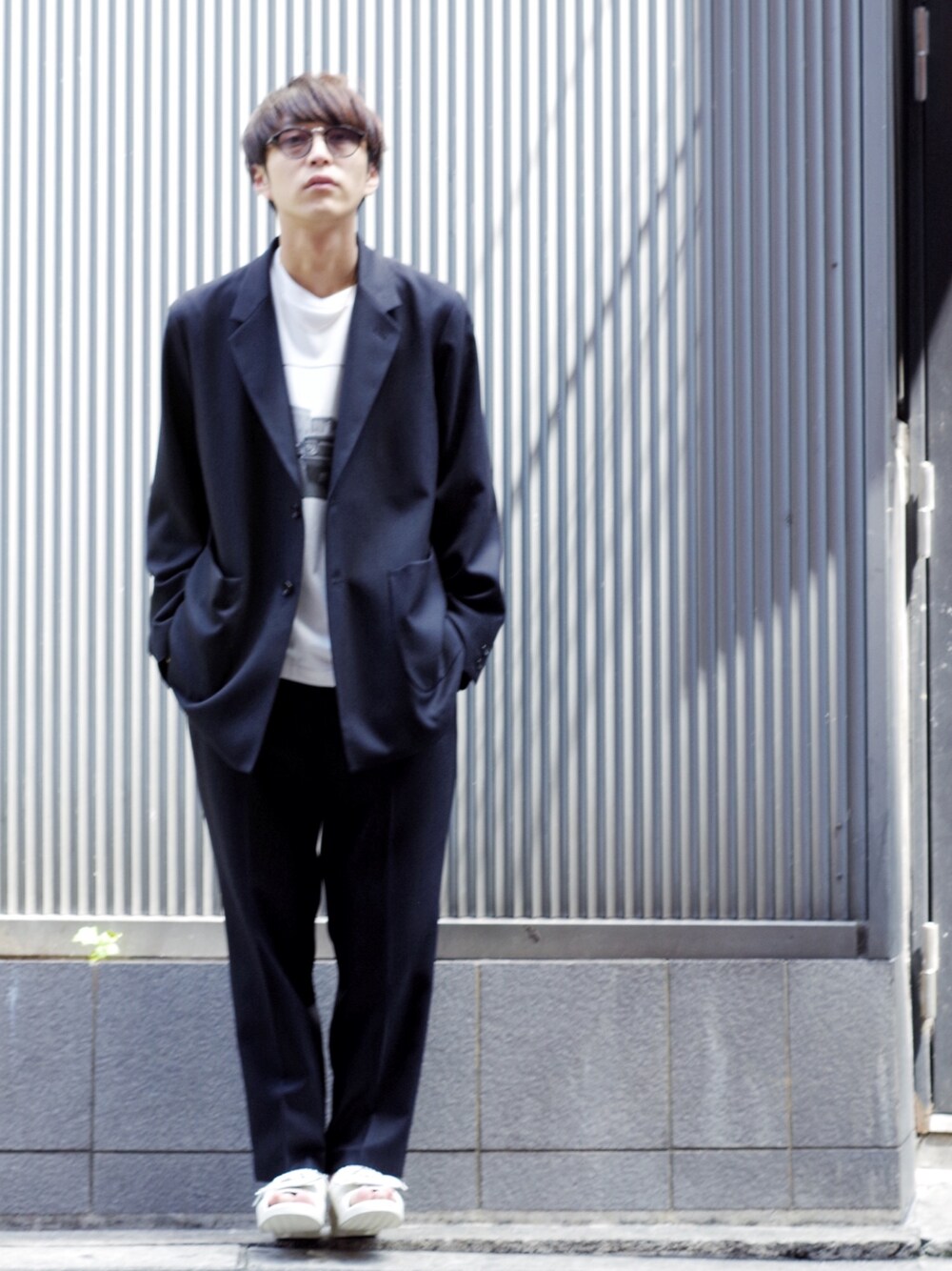 「セットアップ、セットアップスタイル、CLANE、CLANEHOMME、johnmaisonsmith、bench、ベンサン、オトナカジュアル、秋のコーデ、Lui's」｜「CLANEのMOHAIR POPLIN 2B JACKET（テーラードジャケット、ブルー系）」を使った、アライ@youtubeさん（メンズ・176cm）の夏コーディネートの1枚目の写真