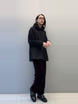 「ベルベットパンツ」｜アライ@youtubeさん（メンズ・176cm）の秋コーディネート