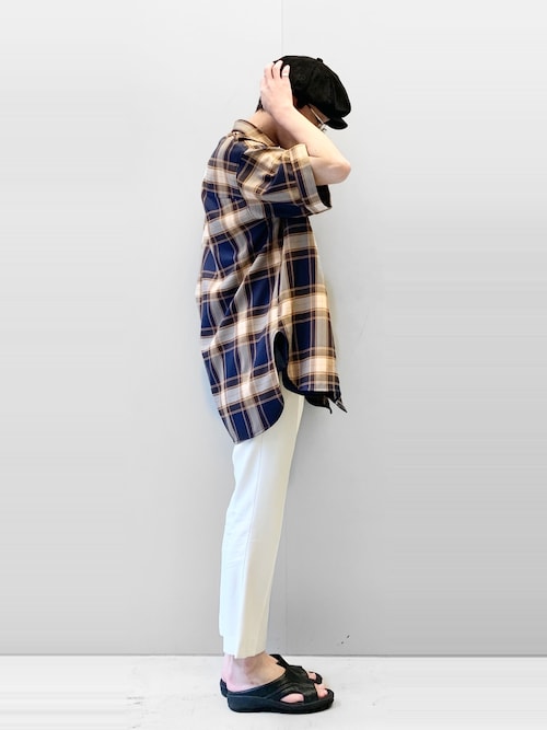 アライ@youtubeさんのコーディネート