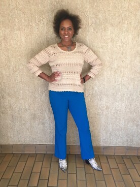 「LOFT（-）のアイテム（トップス）」を使った、Lisa Yorkさん（レディース・175cm）の秋コーディネート