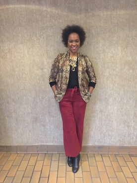 「RAINBOW SHOPのアイテム」を使った、Lisa Yorkさん（レディース・175cm）の春コーディネート