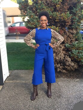 「chic」｜「アイテム（オールインワン・サロペット）」を使った、Lisa Yorkさん（レディース・175cm）の秋コーディネート