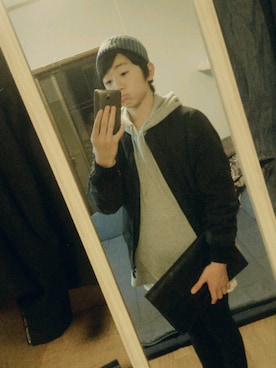 「BLISS POINT（ブリスポイント）のアイテム（クラッチバッグ）」を使った、恋カルピスさん（メンズ・165cm）の秋コーディネート