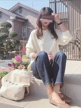 「UNIQLO（ユニクロ）のハイライズストレートジーンズ(丈標準72cm）（デニムパンツ）」を使った、hitomiさん（レディース・158cm）の冬コーディネート