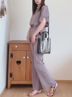 「green label relaxing（グリーンレーベルリラクシング）のアイテム（セットアップ）」を使った、hitomiさん（レディース・158cm）の春コーディネート