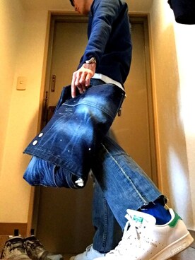 「スタンスミスのアイテム（スニーカー、ホワイト系）」を使った、GiGiさん（メンズ・180cm）の春コーディネート