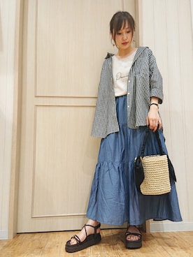「SHOO・LA・RUE（シューラルー）の◆【S-3L】フレンチリネン前開きシャツ（シャツ/ブラウス）」を使った、himiさん（レディース・160cm）の夏コーディネート
