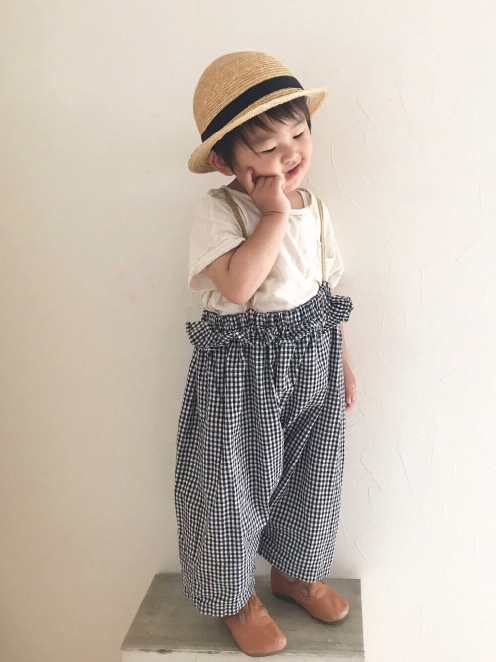 「サロペット、サルエルパンツ、ハンドメイド、ハンドメイド子供服、麦わら帽子、韓国子供服、handmade、キッズファッション、男の子コーデ、休日スタイル」｜「ZOOMのアイテム（シューズ、ブラウン系）」を使った、maakeeさん（キッズ・100cm）の夏コーディネートの1枚目の写真