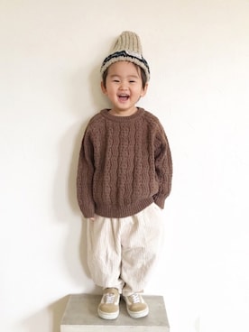 「ISOOK（アイスー）のアイテム（ニット/セーター）」を使った、maakeeさん（キッズ・100cm）の冬コーディネート