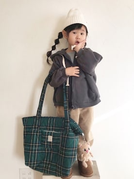 「アイテム（パーカー、グリーン系）」を使った、maakeeさん（キッズ・100cm）の春コーディネート