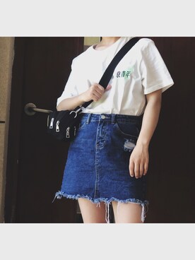 デニムスカートを使った 白tシャツ の人気ファッションコーディネート 地域 中国大陸 Wear
