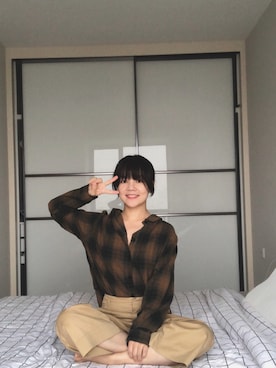 「Mo&Co.（モーアンドコー）のアイテム（チノパンツ）」を使った、Akaさん（レディース・157cm）の秋コーディネート