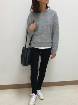 「PT（ピーティ）のアイテム（ピアス（両耳用））」を使った、achitaさん（レディース・168cm）の秋コーディネート