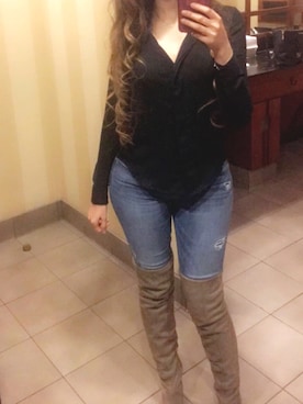 「Spring（スプリング）のアイテム（ブーツ）」を使った、Kholoud Alさん（レディース・170cm）の冬コーディネート