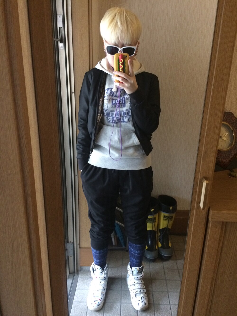 「COCOLULU、UNIQLO、AEON、イオン」｜「COCOLULUのアイテム（スニーカー、ホワイト系）」を使った、keiさん（メンズ・160cm）の春コーディネートの1枚目の写真