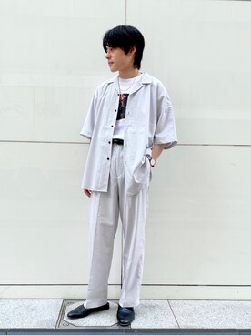 「JUNRED（ジュンレッド）の【セットアップ可能】エアリーストレッチドルマンシャツ（シャツ/ブラウス、ホワイト系）」を使った、umesakiさん（メンズ・165cm）の夏コーディネート
