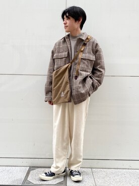 「JUNRED（ジュンレッド）のルーズシルエットＣＰＯシャツ（シャツ/ブラウス、ベージュ系）」を使った、umesakiさん（メンズ・165cm）の秋コーディネート