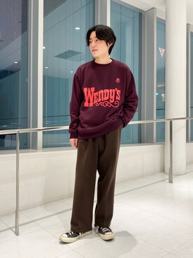 「JUNRED（ジュンレッド）の【WENDY'S×JUNRed別注】クルースウェット（スウェット、レッド系）」を使った、umesakiさん（メンズ・165cm）の秋コーディネート