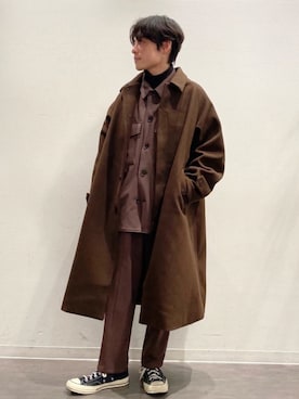 「JUNRED（ジュンレッド）の【トレンド見えコート 待望の再登場！】ドルマンステンカラーコート（ステンカラーコート、ブラウン系）」を使った、umesakiさん（メンズ・165cm）の冬コーディネート