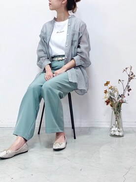 「frames RAY CASSIN（フレームスレイカズン）のアイテム（パンツ）」を使った、コーディネートスタッフさん（レディース・162cm）の春コーディネート