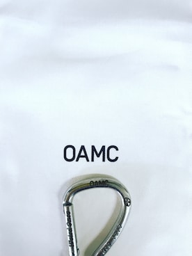「OAMC（オーエーエムシー）のアイテム（財布/小物）」を使った、yuki147258さん（メンズ・185cm）の春コーディネート