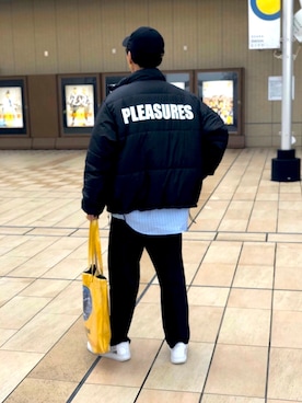 「PLEASURES（プレジャー）のアイテム（帽子）」を使った、Keita Suzuki   さん（メンズ・175cm）の春コーディネート