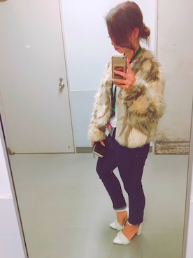 「出勤コーデ」｜「アイテム（ムートンコート）」を使った、Simaharuさん（レディース・152cm）の秋コーディネート