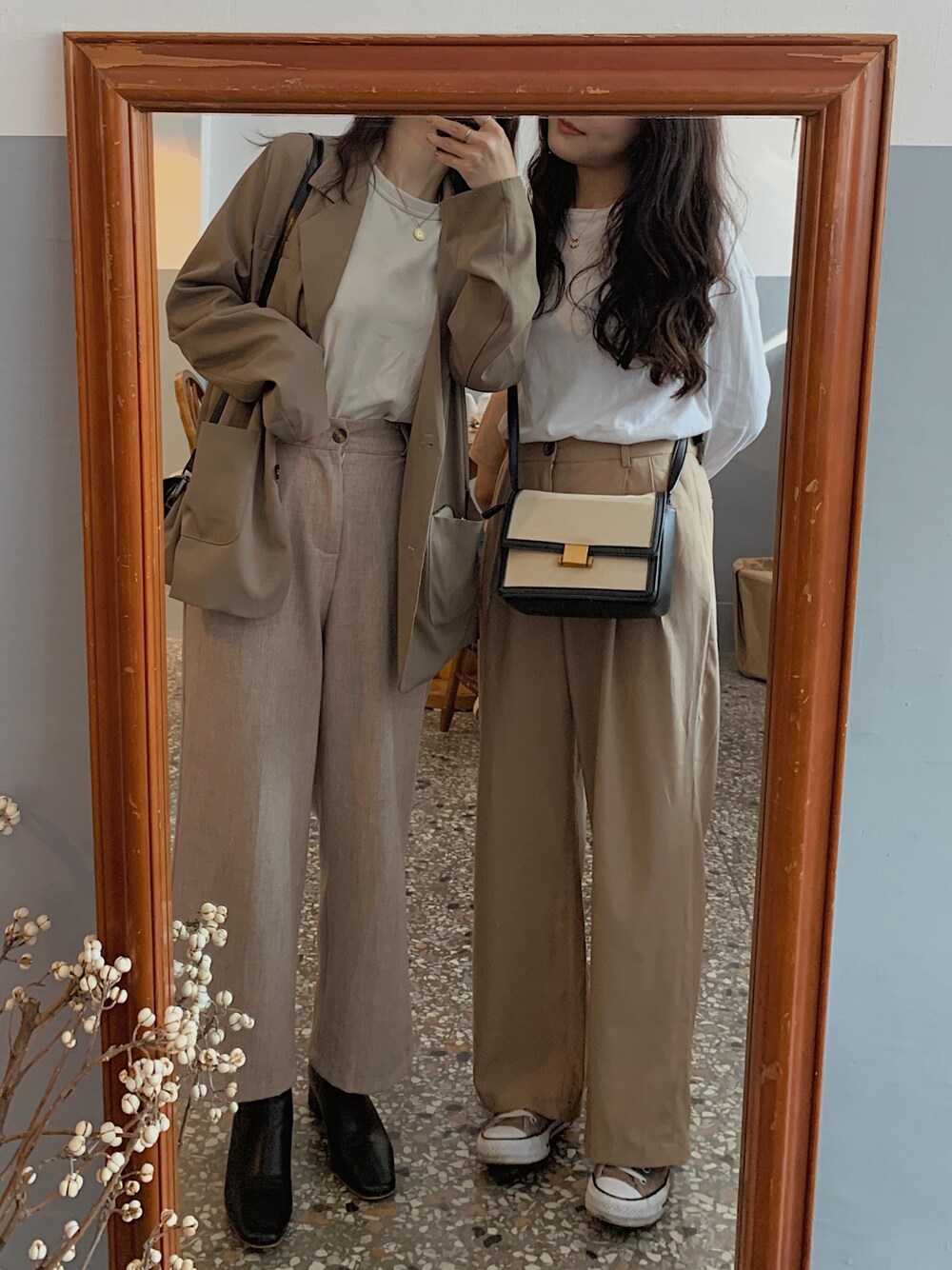 「ootd、友達コーデ、冬コーデ、秋のコーデ、友達」｜「muuraのアイテム（パンツ、その他）」を使った、mizukiさん（レディース・153cm）の冬コーディネートの1枚目の写真