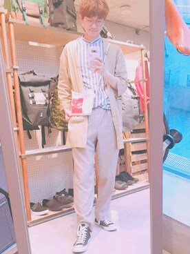 「アイテム（バングル/リストバンド）」を使った、Jun Yup Leeさん（メンズ・183cm・20代）の春コーディネート