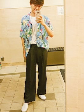 「COS（コス）のアイテム（アクセサリー）」を使った、Jun Yup Leeさん（メンズ・183cm）の夏コーディネート
