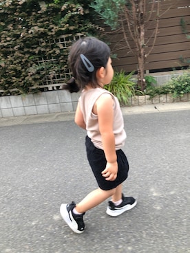 「アイテム（タンクトップ、ブラウン系）」を使った、Uさん（キッズ・80cm）の夏コーディネート
