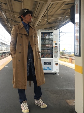 「アイテム（トレンチコート、ゴールド系）」を使った、salsichaさん（メンズ・175cm）の秋コーディネート