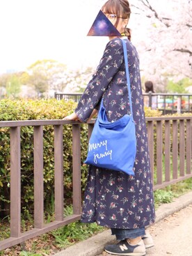 「Samansa Mos2 blue（サマンサモスモスブルー）のドロップショルダープルオーバー（ニット/セーター、グレー系）」を使った、あすかさん（レディース・163cm）の春コーディネート