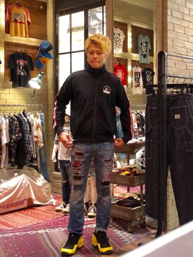 「金髪」｜「アイテム（ブルゾン）」を使った、カイさん（メンズ・176cm）の夏コーディネート