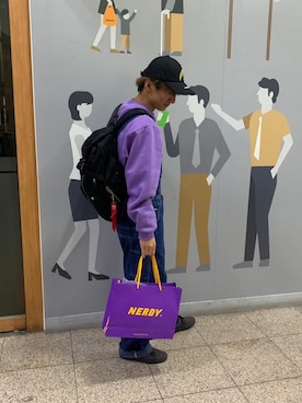 「Alpha Industries（アルファインダストリーズ）のアイテム（バッグ）」を使った、em0kdさん（メンズ・173cm）の秋コーディネート