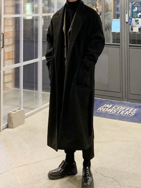 「韓国好きな人と繋がりたい」｜「アイテム（チェスターコート）」を使った、りーさん（メンズ・181cm）の冬コーディネート