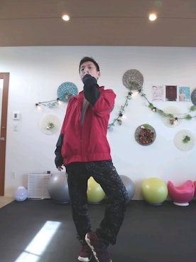 「F.C.R.B.（エフシーアールビー）のアイテム（パンツ）」を使った、BOSS.Buckyさん（メンズ・169cm）の春コーディネート
