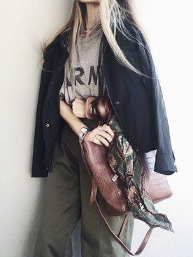 「florist」｜「アイテム（アナログ腕時計）」を使った、Lilyさん（レディース・160cm）の秋コーディネート