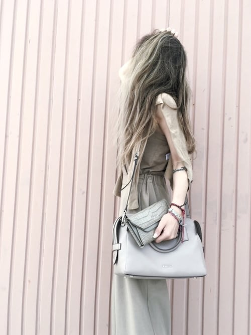 Lily Emodaの財布を使ったコーディネート Wear