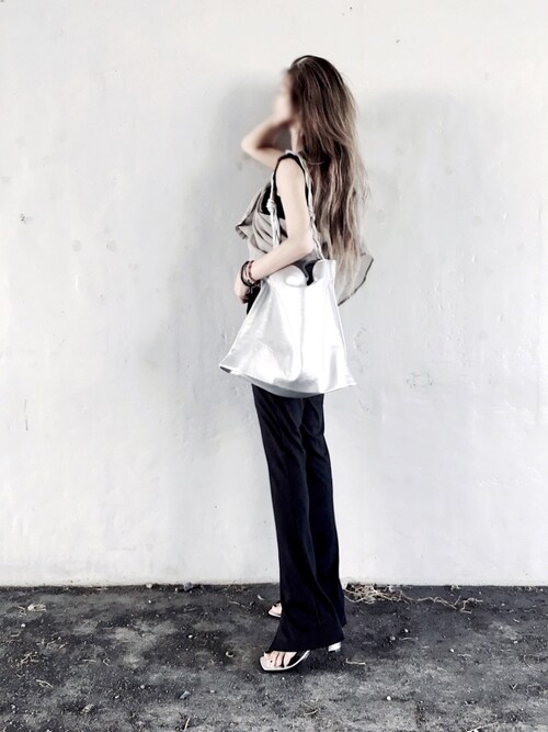 Lilyさんのショルダーバッグを使ったコーディネート Zozotown