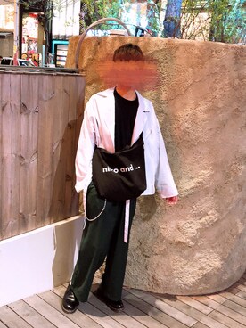 「niko and...（ニコアンド）のアイテム（トートバッグ、ブラック系）」を使った、よしもりさん（メンズ・182cm）の春コーディネート