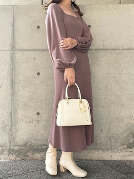 「くすみピンク」｜「アイテム（アクセサリー）」を使った、SamanthaThavasaさん（レディース・160cm）の冬コーディネート