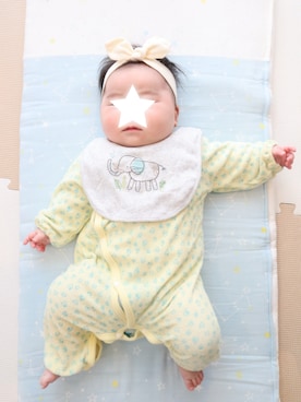 「アイテム（スタイ/よだれかけ、グレー系）」を使った、ゆちさん（キッズ・60cm）の冬コーディネート