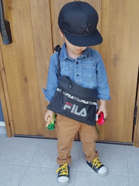 「FILA（フィラ）のアイテム（ショルダーバッグ）」を使った、ゆちさん（キッズ・90cm）の春コーディネート