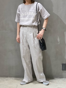 「ストレートパンツ」｜「アイテム（スリッポン）」を使った、karepyosさん（レディース・157cm）の春コーディネート