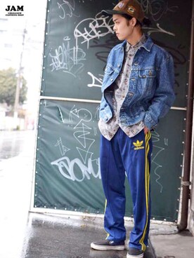 「ジャージーパンツ」｜「アイテム（デニムジャケット）」を使った、古着屋JAMさん（メンズ・170cm）の冬コーディネート