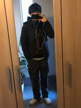 「Paul Smith（ポールスミス）のアイテム（スウェット）」を使った、ゼットンさん（メンズ・179cm）の冬コーディネート